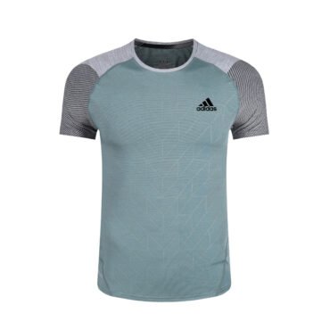 Adidas  T-shirt #8902