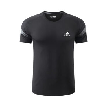 Adidas  T-shirt #8605