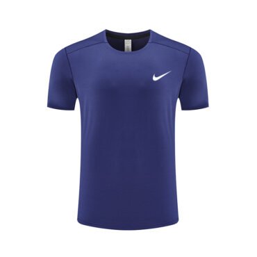Nike T-shirt #5317